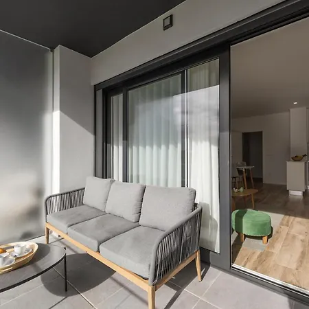 Coastal Sea Jewel Apartment