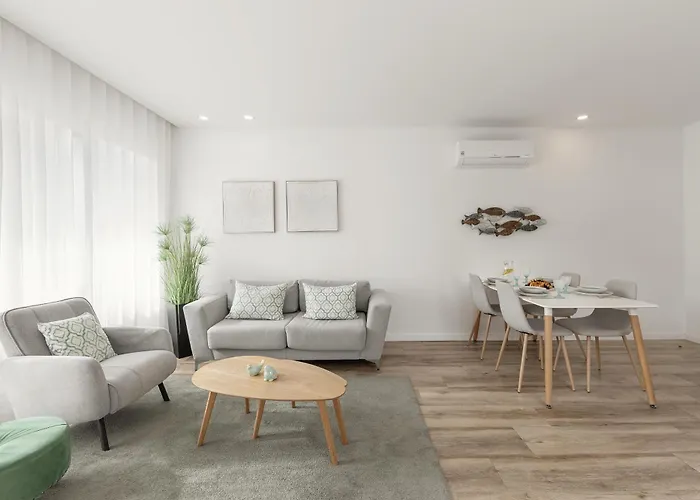 Coastal Sea Jewel * Nazaré