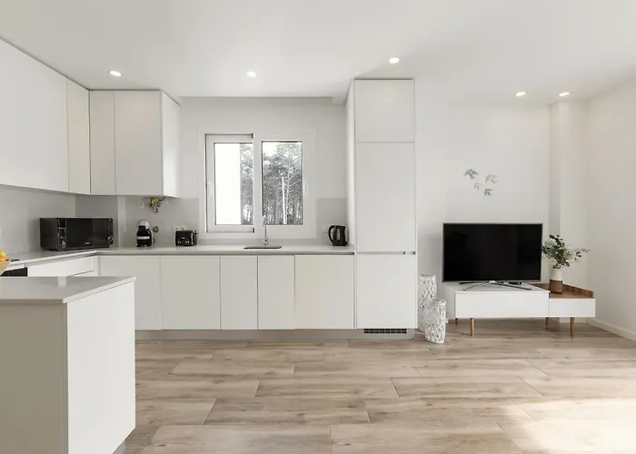 Coastal Sea Jewel Nazaré